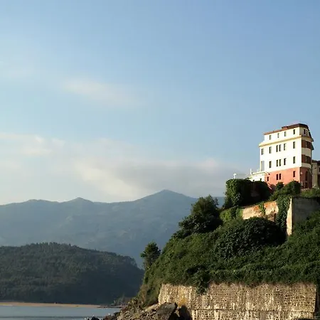 Otel Miramar Lastres